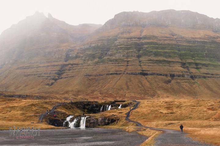 ISLANDIA Wodospad Kirkjufellsfoss